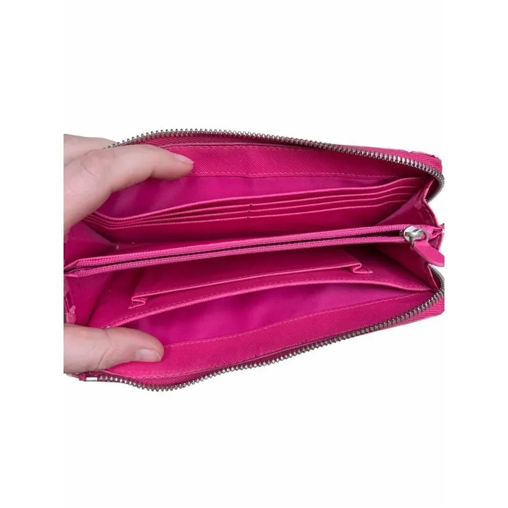 Victoria’s Secret Faux Leather zip around wallet classic edition some wear and p - Picture 2 of 6